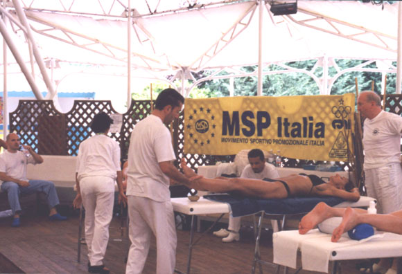 massaggi1.jpg (66867 byte)