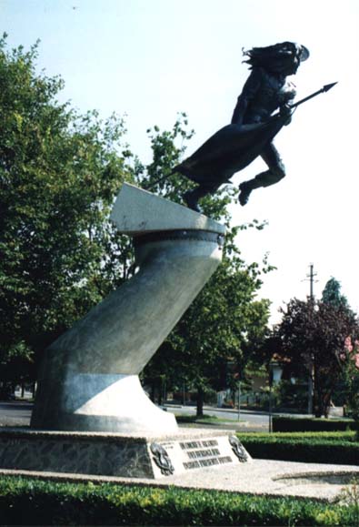 ginoghioni2.jpg (45547 byte)