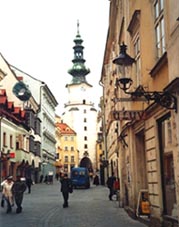 Bratislava.jpg (18824 byte)