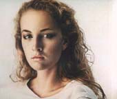 girl.jpg (8365 byte)