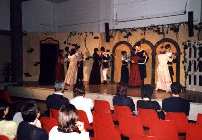 romeoegiulietta4.jpg (39369 byte)