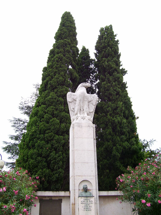 desenzano_monumento