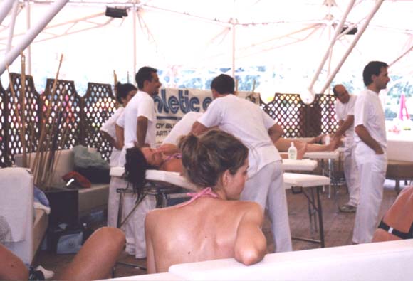 massaggi4.jpg (38473 byte)