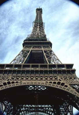 Eiffel.JPG (28015 byte)